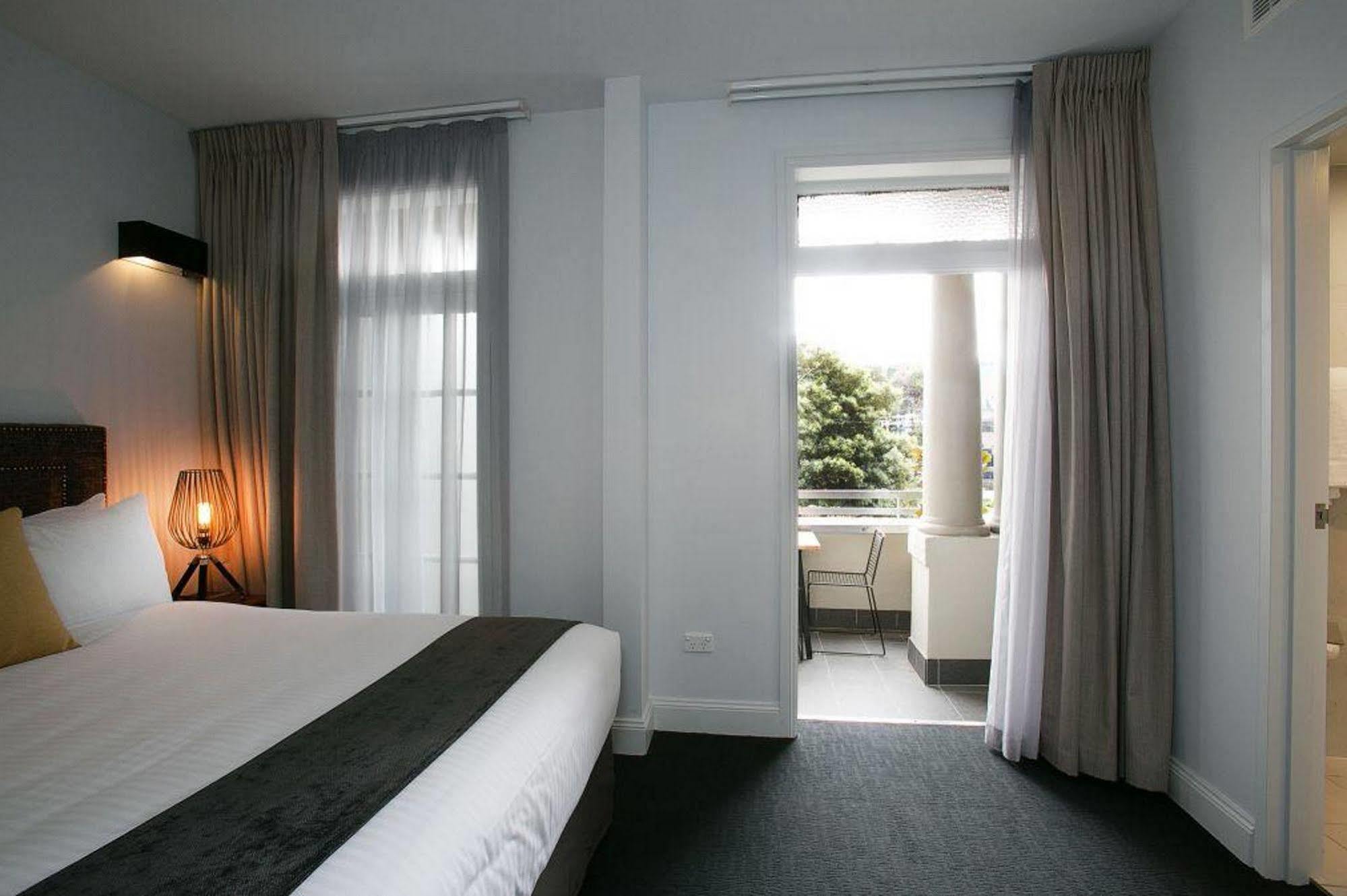 The Lucky Hotel نيو كاسل المظهر الخارجي الصورة